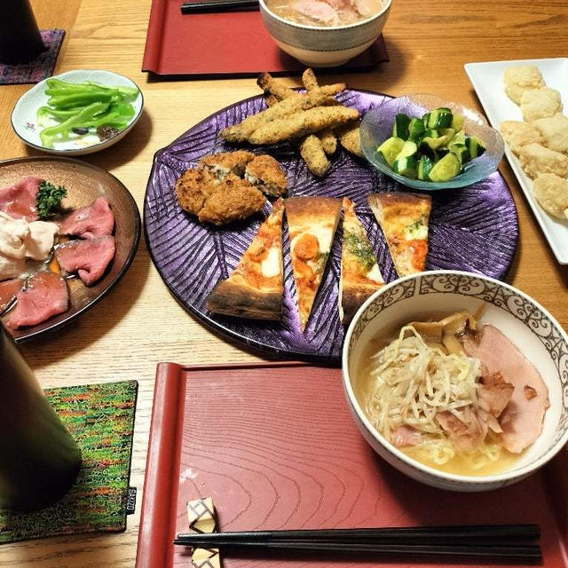 買ってきたものでオードブルプレート、ローストビーフなんかで休日ダラダラ呑み