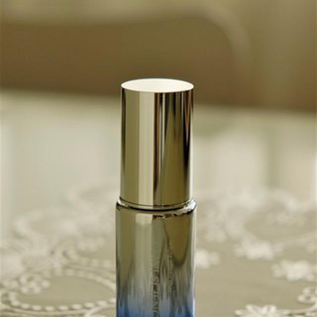 今年の美白は製薬会社の技術結集 美容液