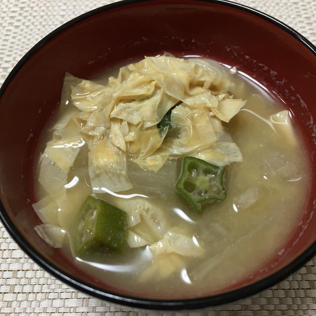 （レシピ）生ゆばとオクラと大根の味噌汁