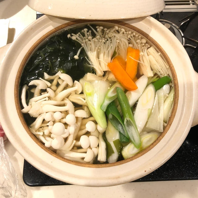 ランチです「きのこの常夜鍋」