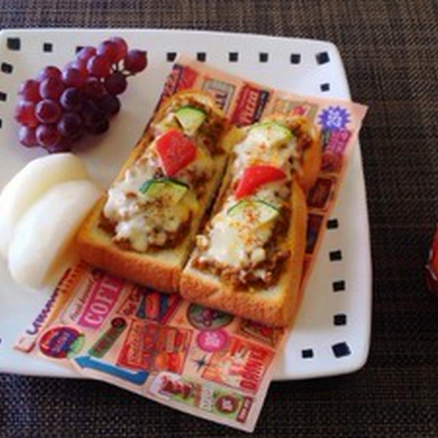 お米がなくて・・・食パンｄｅカレーパン♪・・♪