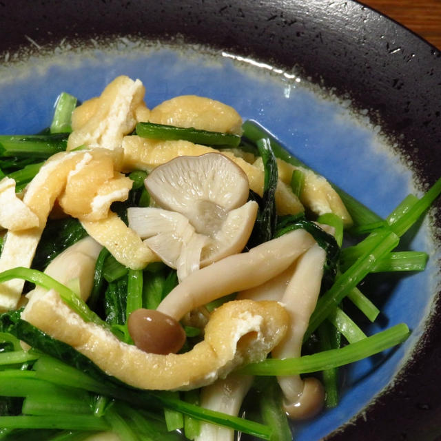 ぶなしめじを入れて、壬生菜と油揚げの炊いたん。