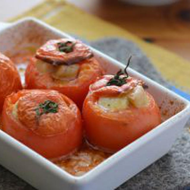 ベーコンチーズのトマトファルシー。　と今朝作ったもの。