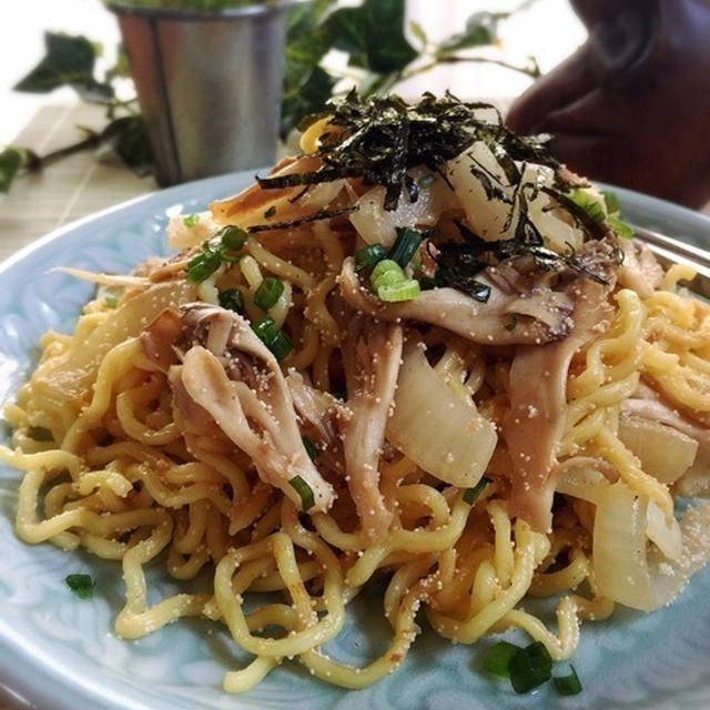 また、焼きそばかよ~なんて言わせない！いつもの焼きそばに飽きたら☆明太子焼きそば☆