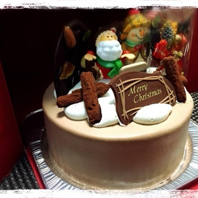 エスコヤマの生チョコクリスマスケーキ By オリーブオイルさんさん レシピブログ 料理ブログのレシピ満載