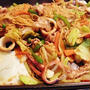 ひと手間で専門店のように香ばしいホットプレート焼きそば♪