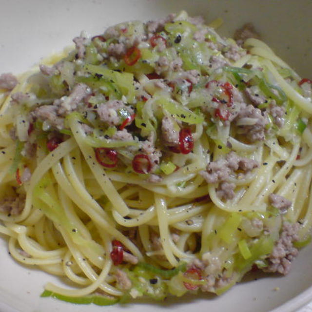 「ネギとひき肉のピリカラ風パスタ」を作ってみた！