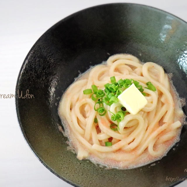 ほぼ3分で完成‼︎<本日のズボラ飯>明太クリームうどん♡