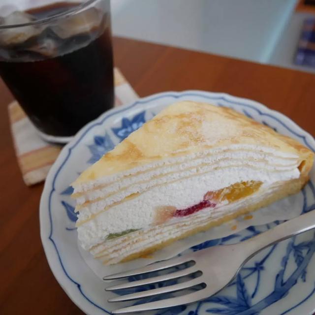 ヤマザキのフルーツミルクレープ、今日のおやつ