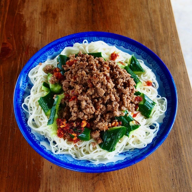 【そうめんアレンジレシピ】焼肉のたれ＆味噌で「ジャージャーそうめん」