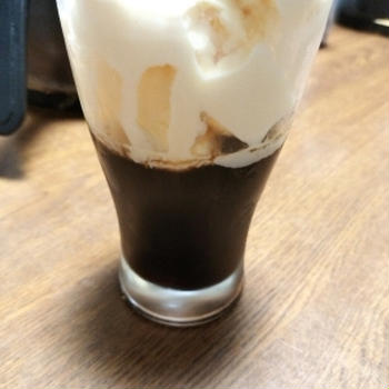 コップ