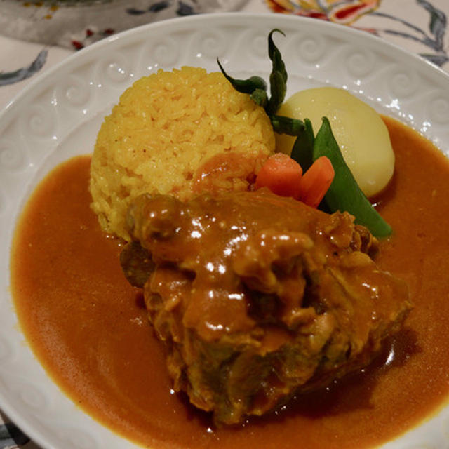 牛のテール・スープでカレー