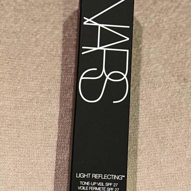 NARS ライトリフレクティング トーンアップヴェール