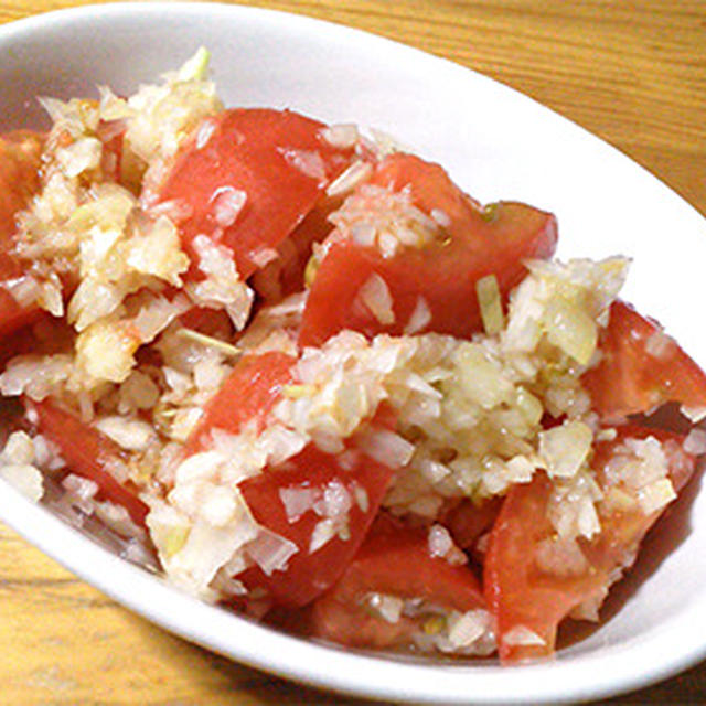 トマトとらっきょうのサラダ、ありあわせパスタ