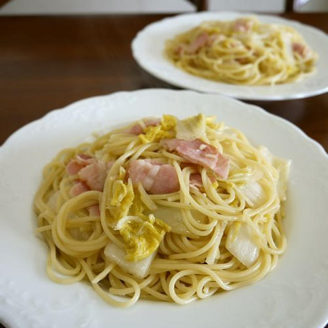 白菜とベーコンの煮込みパスタ♪