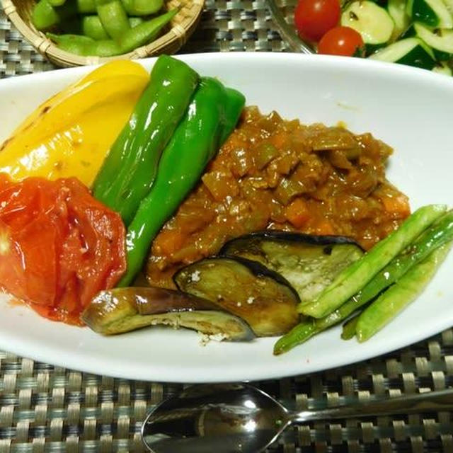 キーマカレーの夏野菜たっぷりのせ＾０＾