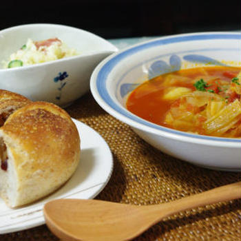 野菜スープと天然酵母パン