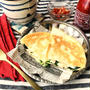 市販のタコス皮とレンジ蒸し鶏で、メキシコのケサディーリャQuesadilla　ほうれん草とササミ入り