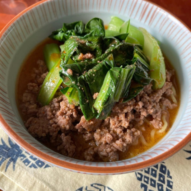 ランチに四川担々麺