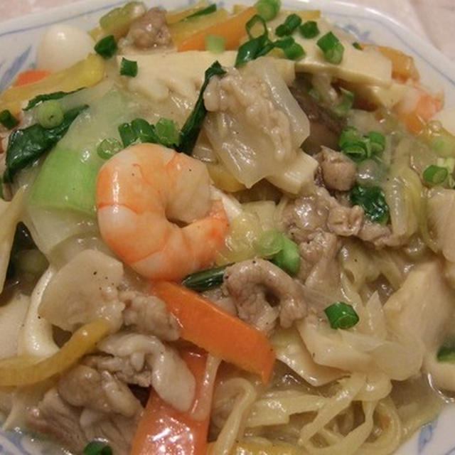 新しい中華♪　八宝菜ラーメン　モヤシと人参のカレー風味炒め
