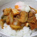 厚揚げと白菜のキムタレ丼　と　根菜の豆乳スープ