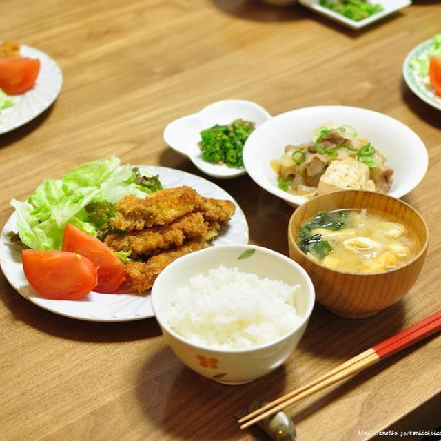 土曜日の晩ごはんと「片付けなさいっ」
