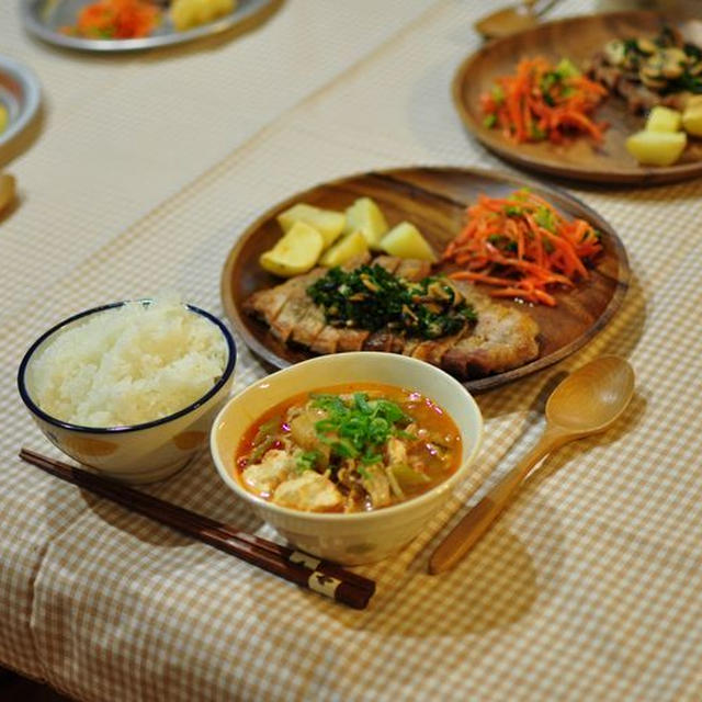 パセリのお肉とスンドゥブの晩ごはん