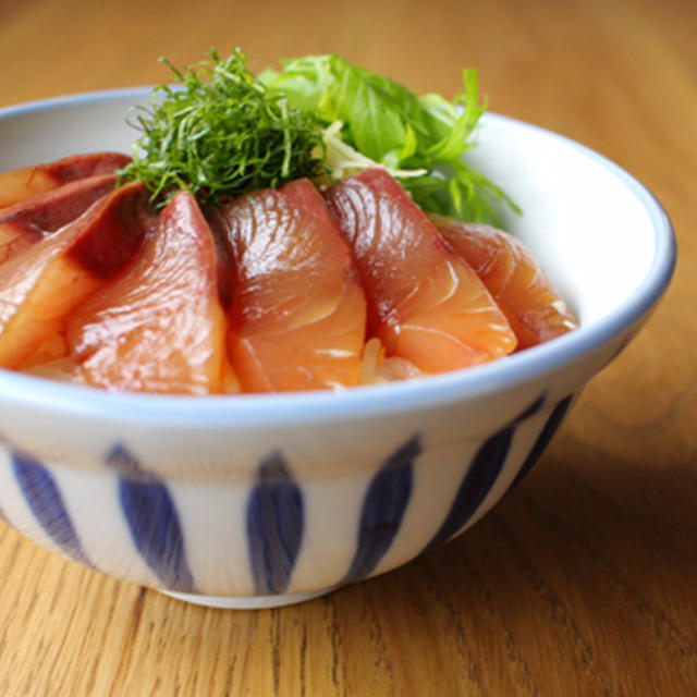 いなだの漬け丼