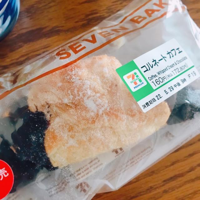 【セブン】菓子パン朝ごはん、シックスパックのパン