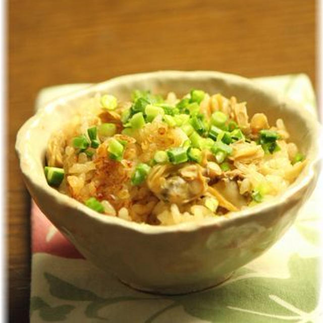 炊き込み深川飯。と　あさりの時雨煮かきあげ。　と　献立。