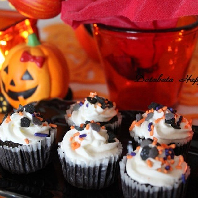 ハロウィンなミニミニカップケーキ