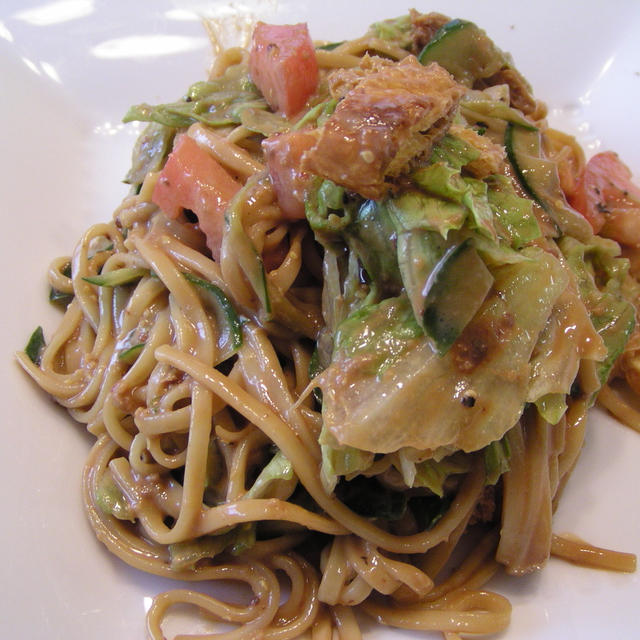 夏野菜のサラダ味噌麺