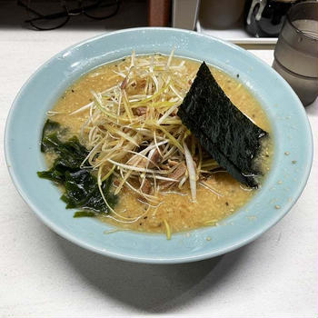 ネギラーメンみそ味に変更こいめ多めで啜る 〜ラーショ系〜