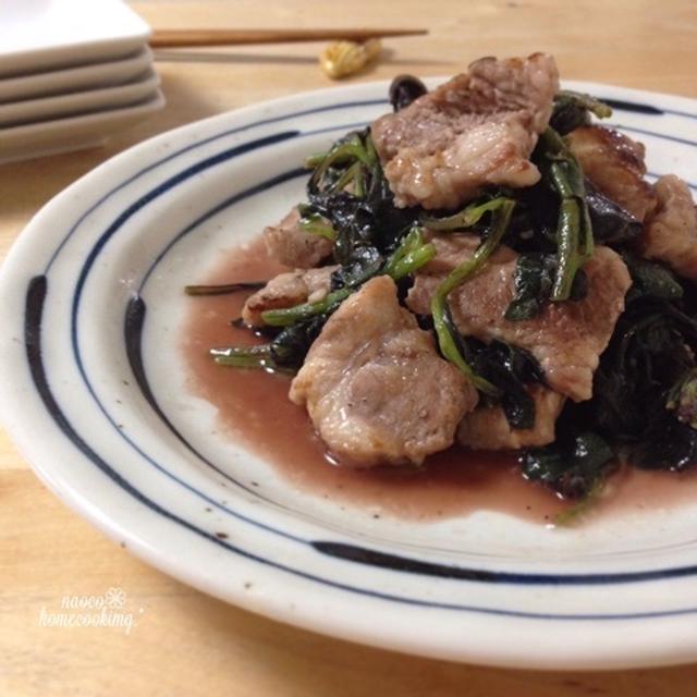塩麹で柔らか♪豚肉と金時草のガーリック炒め