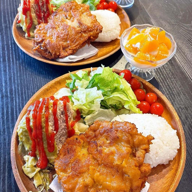 ロールキャベツとチキチキボーン味のフライドチキンのワンプレートです！！