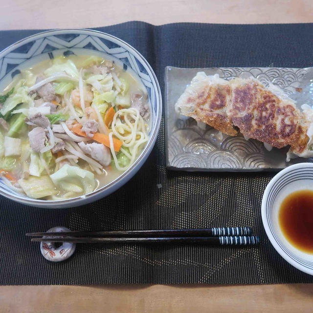 長崎ちゃんぽんと餃子の晩ご飯　と　１月の家庭菜園♪