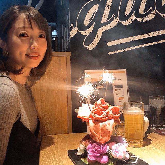 フォトジェ肉！お祝いプレートは肉パフェで☆贅沢和牛焼肉食べ放題