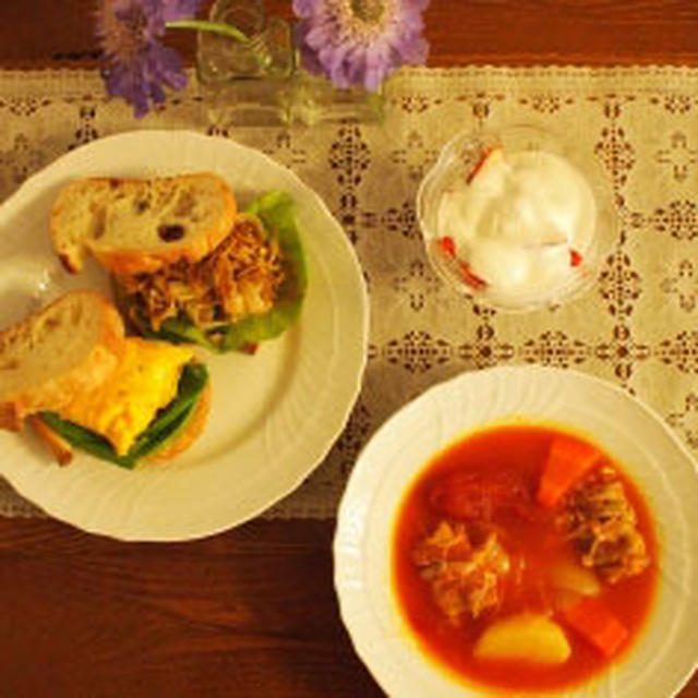 寝坊ブランチ☆トマトの、スープ。とサンドイッチ