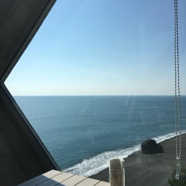 海に浮かぶレストラン