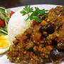 赤いそら豆のドライカレー