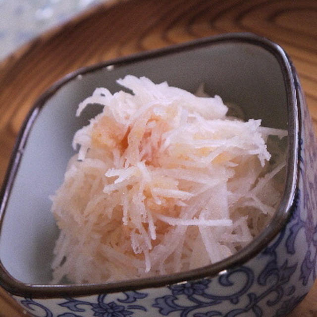電子レンジ簡単お昼ご飯：茄子のカリカリ揚げ乗せ・明太子大根サラダ
