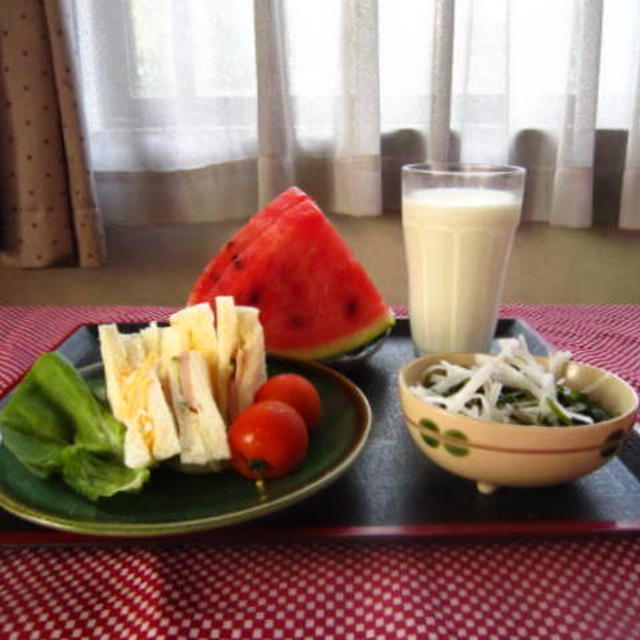 朝ごはん　７月２３日（金）