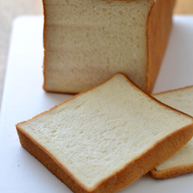 美味しいパンで朝ごはんと南インド料理へ。