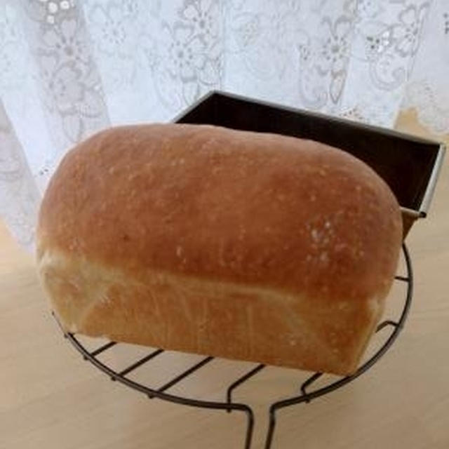醤油麹全粒粉ミニ食パン🎵
