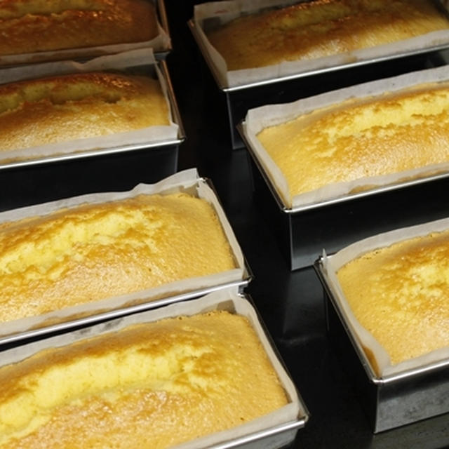 パウンドケーキの割れ目について考える