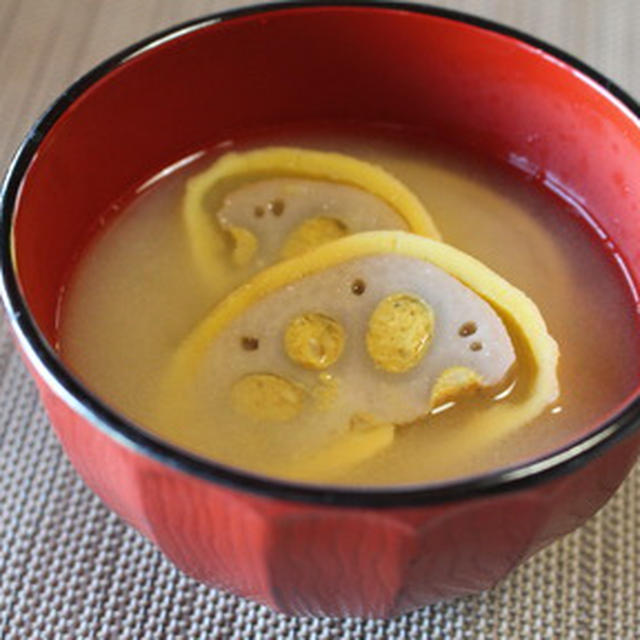 365日汁物レシピNo.283「辛子レンコンの味噌汁」