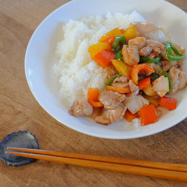 【レシピ】ハラペーニョ入りで風味よし★鶏肉のオイスターソース炒め