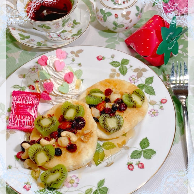 イチゴの紅茶とリコッタチーズパンケーキでモーニング♪