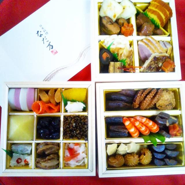おせち☆ふるさと納税の『割烹料亭千賀監修　おせち料理』＆『なだ万　三段』