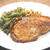 サッと焼いて簡単＆お手軽〜こんがり焼いた生姜焼き風ポークステーキ。
